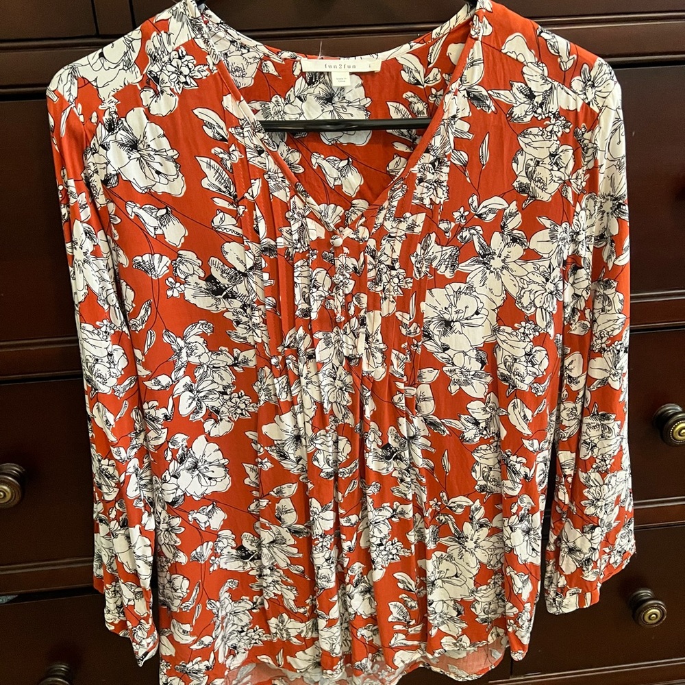 💥Fun2Fun Stitch Fix blouse💥